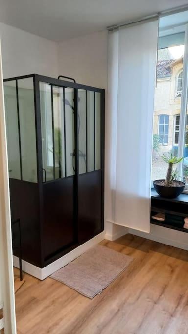 A 2 Pas Du Marche Apartment